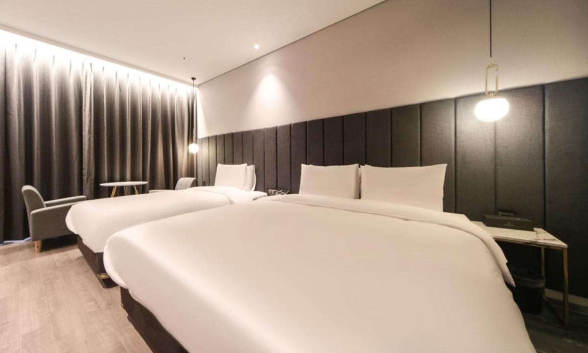 Busan Myeongji Ciel Ocean Hotel - Housity