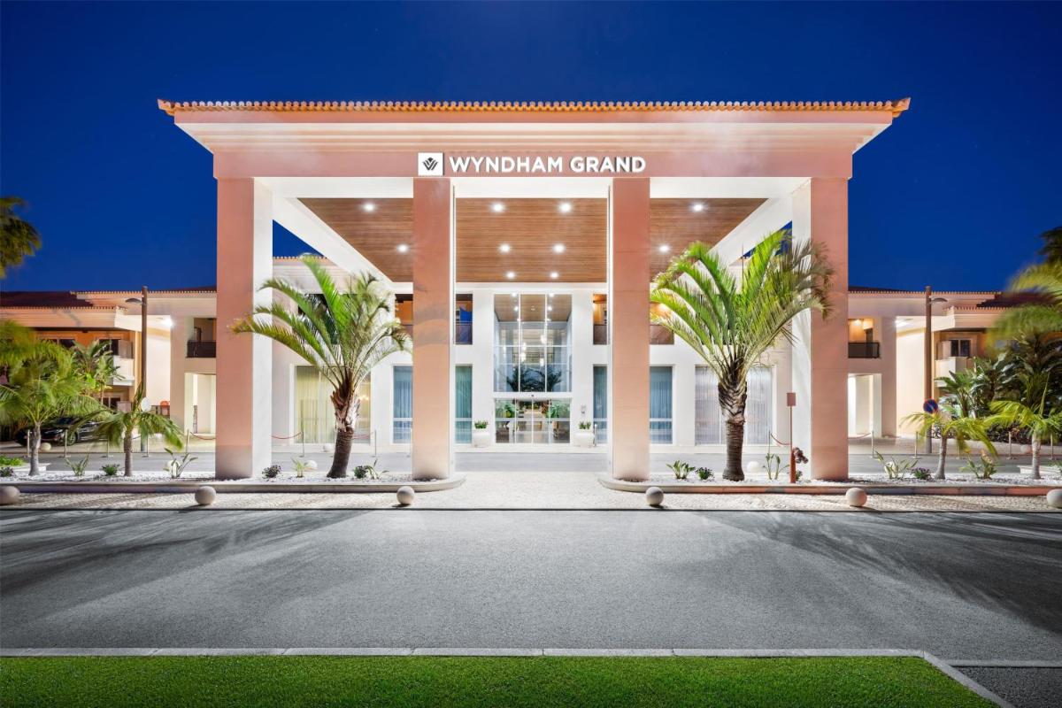 O edifício onde o hotel está situado