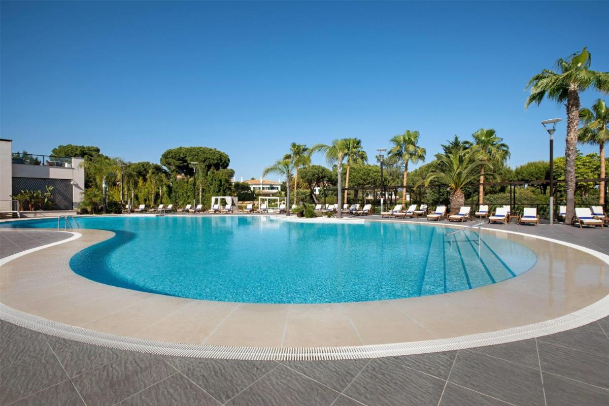 A piscina em ou perto de Wyndham Grand Algarve