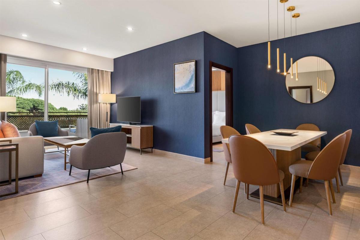 Uma área de estar em Wyndham Grand Algarve