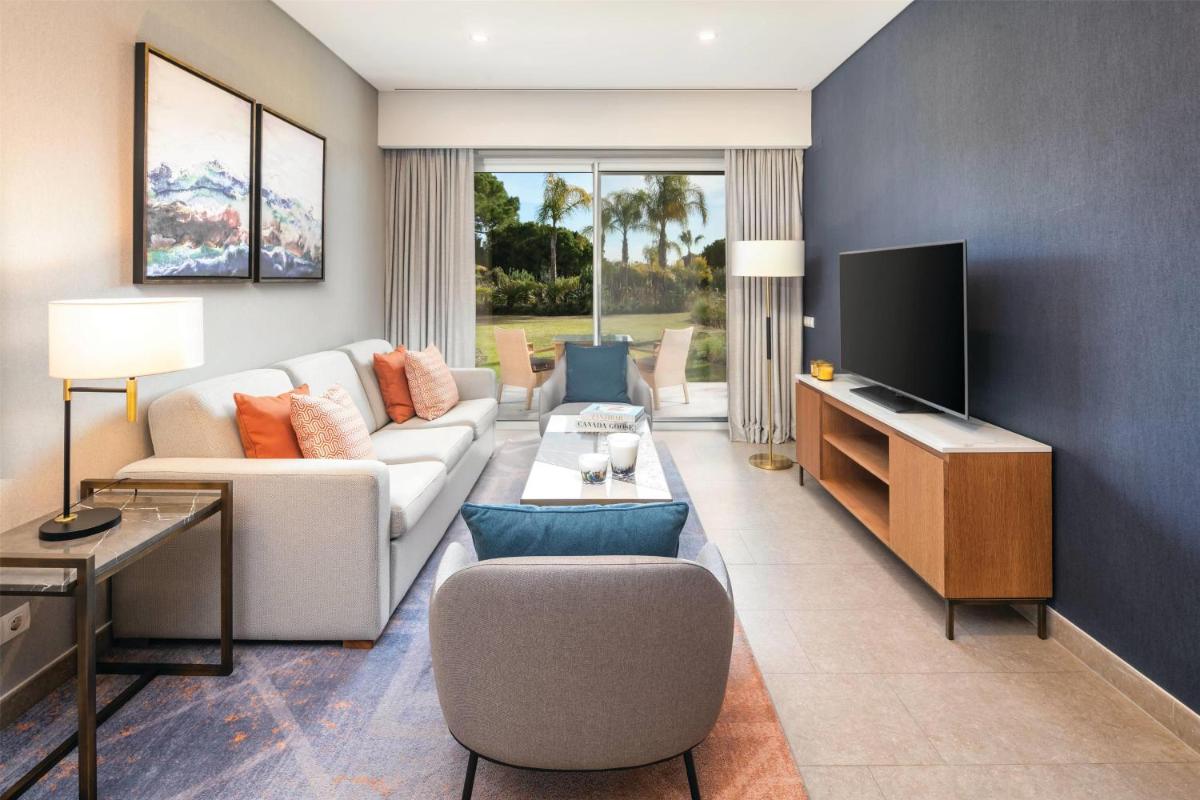 Uma televisão e/ou sistema de entretenimento em Wyndham Grand Algarve