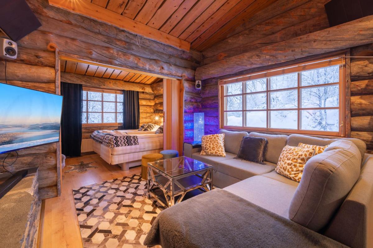 Kuukkeli Log Houses Teerenpesä - Superior Suite A49 - Housity