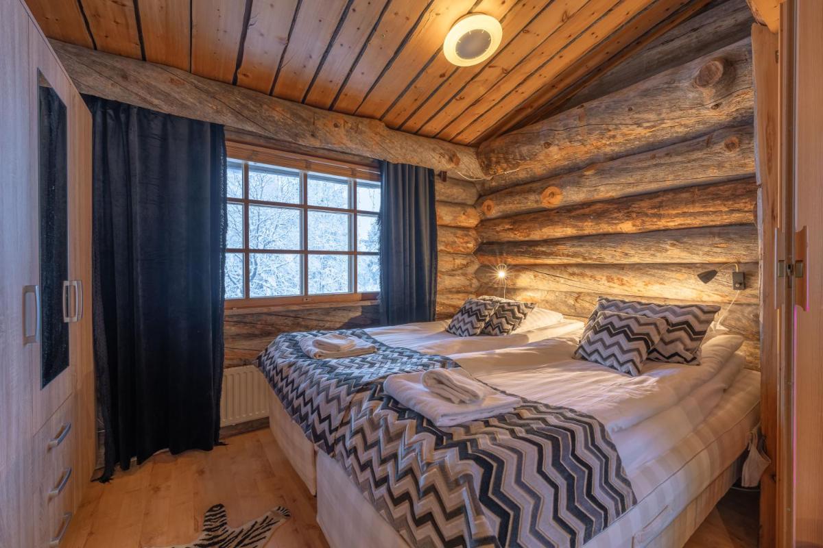 Kuukkeli Log Houses Teerenpesä - Superior Suite A49 - Housity