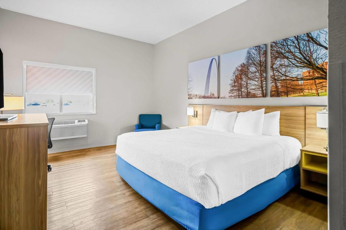 Days Inn by Wyndham Collinsville St Louis - Housity