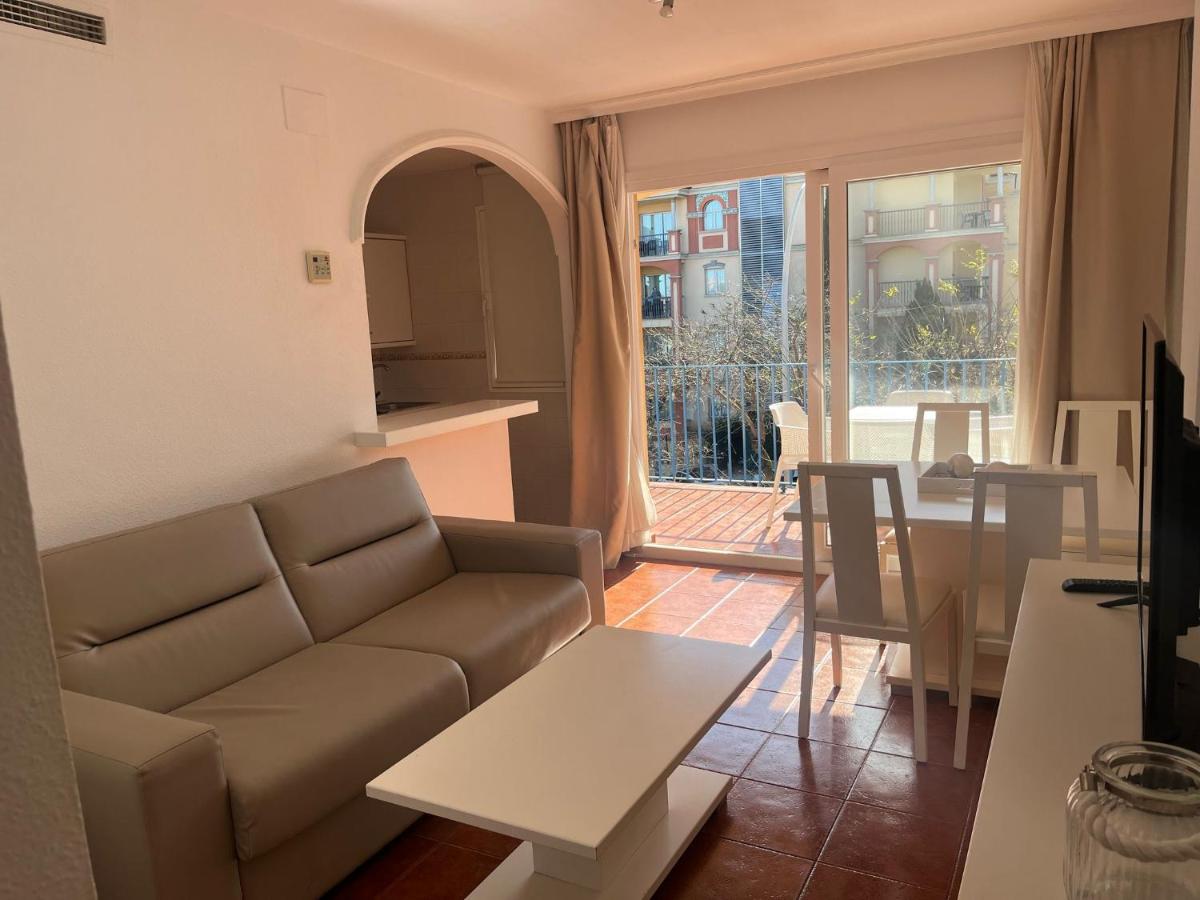 Apartamentos Esteasur Islantilla - Housity