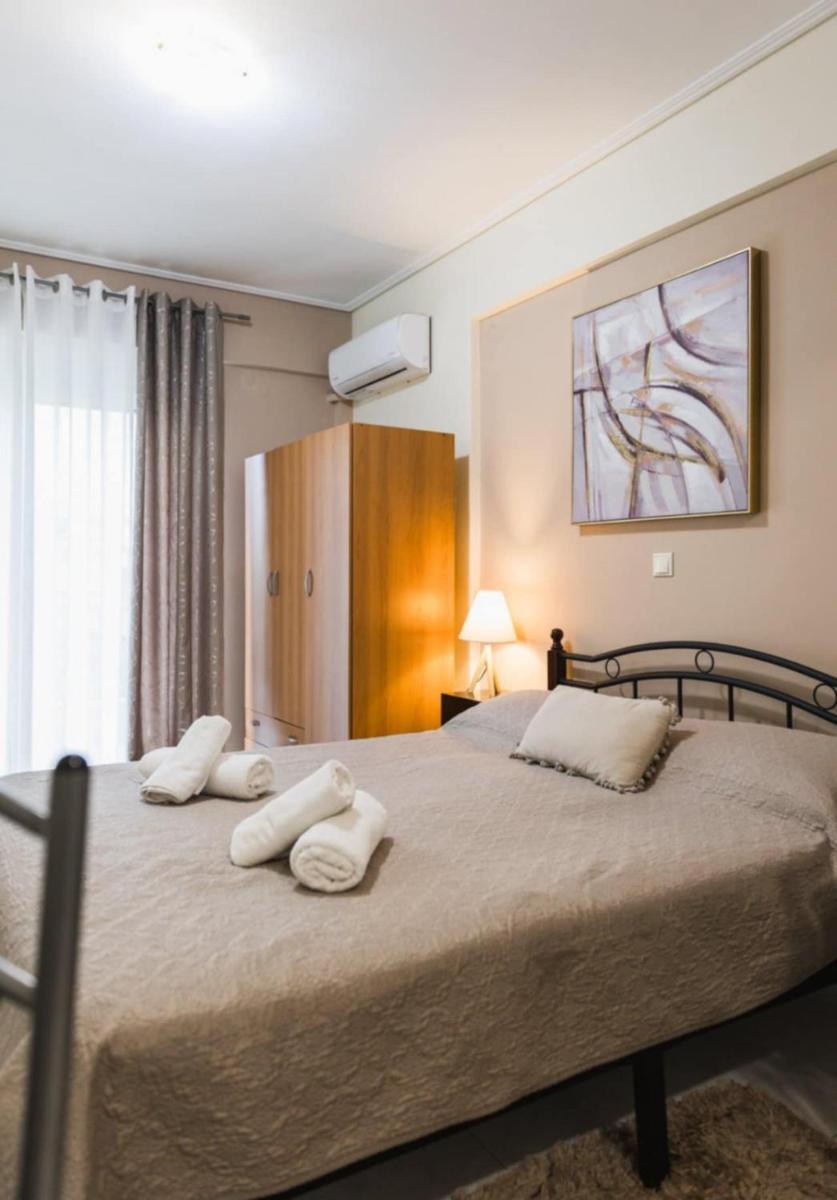 Laconian Collection #Elena’s boutique studio# - Housity