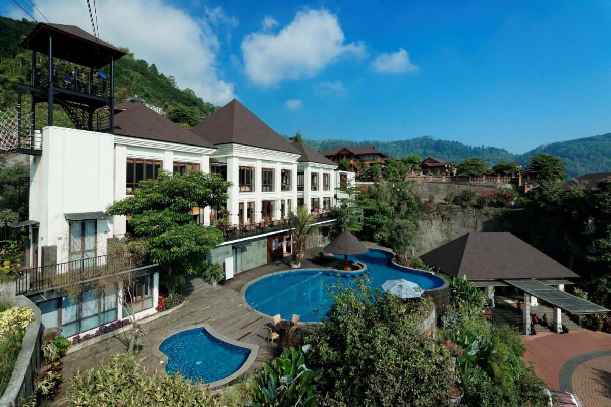 Jambuluwuk Convention Hall & Resort Batu - Housity