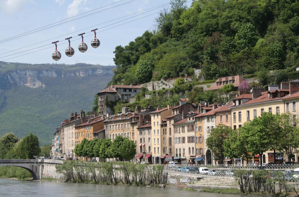 Auberge de Jeunesse HI Grenoble - Housity