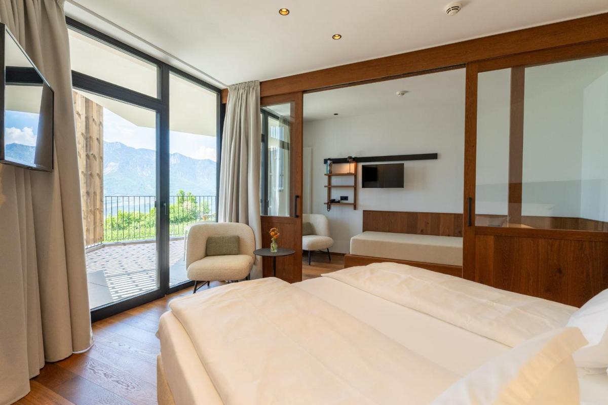 Hotel Tenz 2025 - Housity