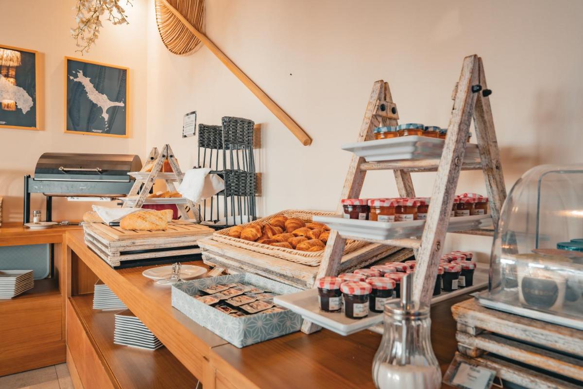 Nourriture dans l'hôtel ou à proximité