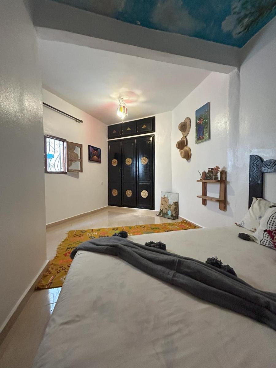 Tayought Surf House - Housity