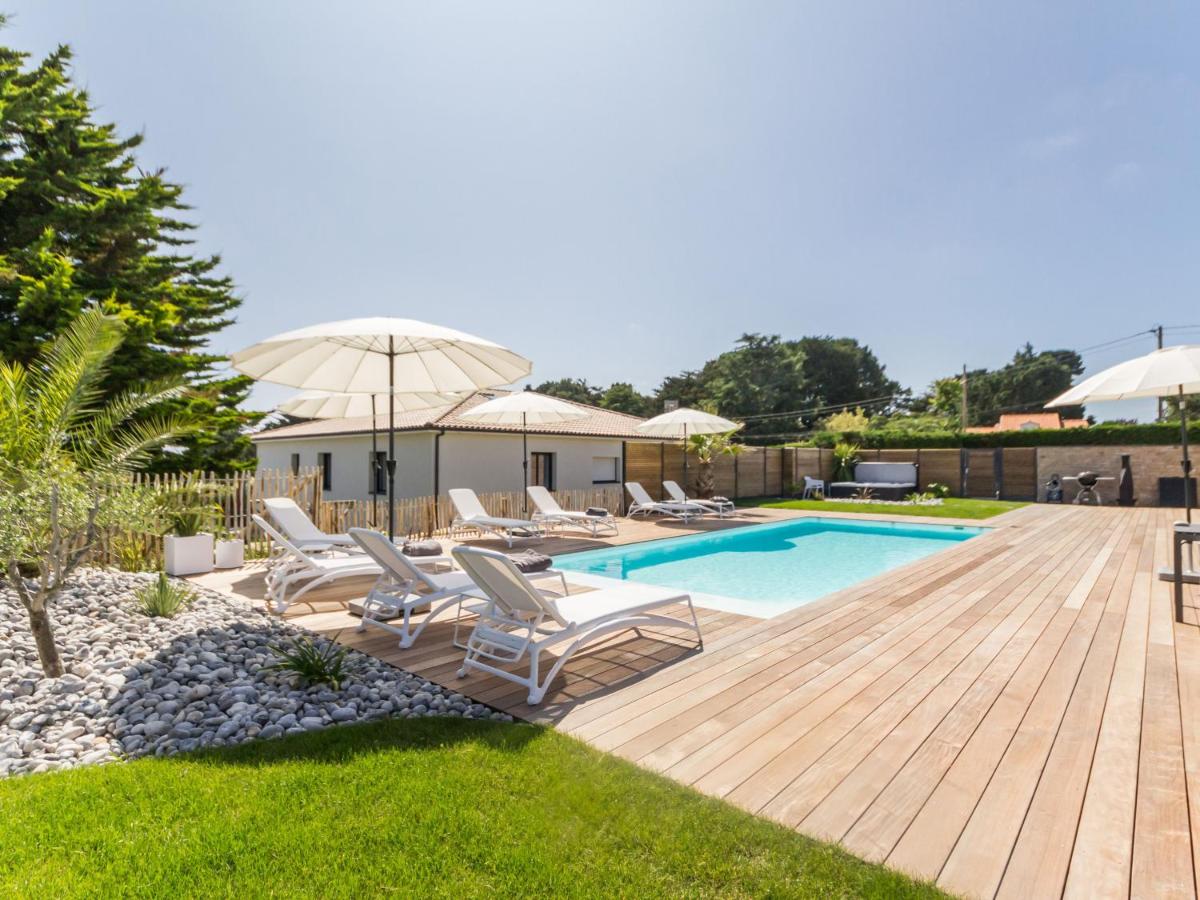 Gîtes avec piscine chauffée proche plage. Jardin, spa, BBQ, Wifi. Ch. bébé incluse - FR-1-306-1209 - Housity