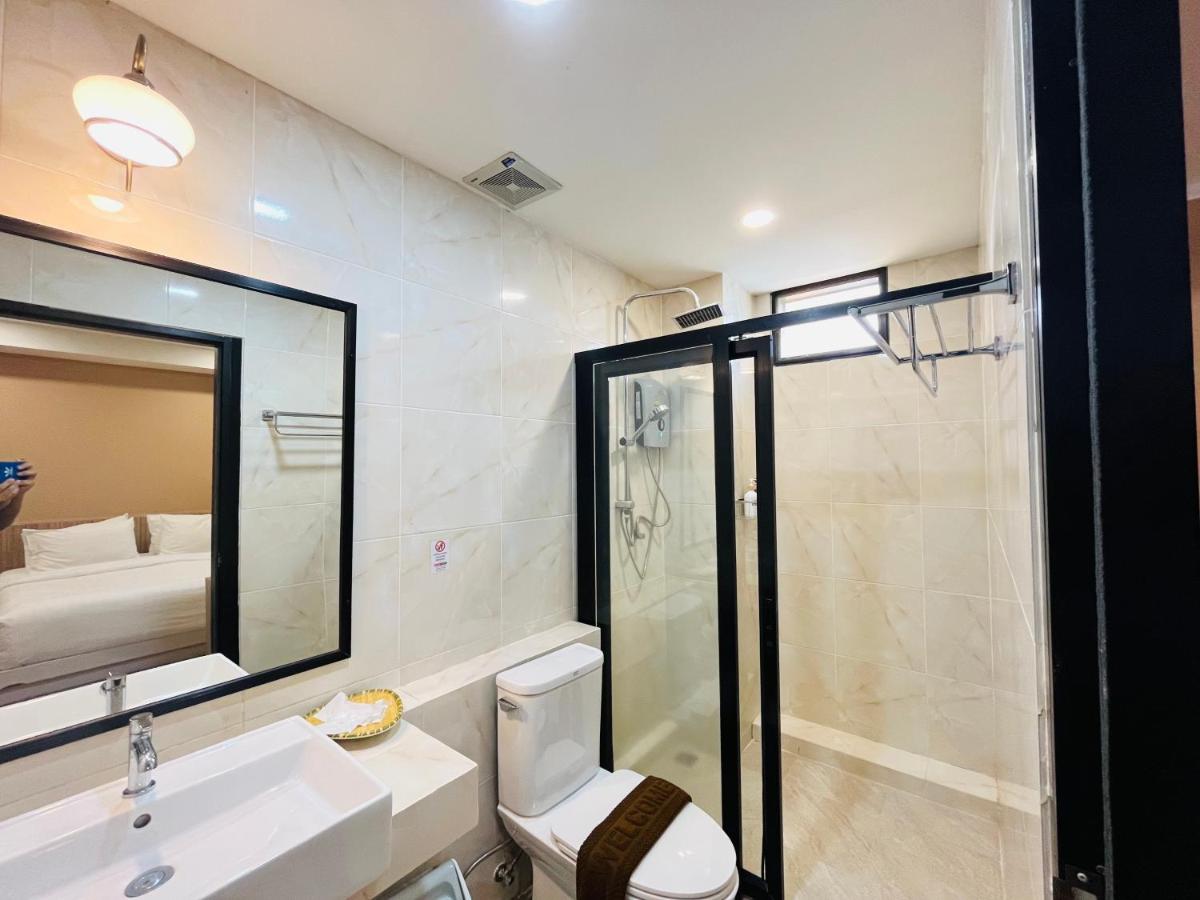 USABAI Riverside Boutique Hotel - Housity
