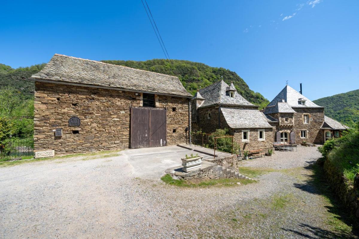 Château de Salamon - plage privée - Housity