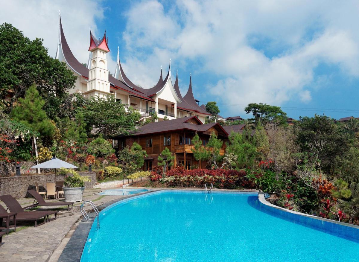 Jambuluwuk Convention Hall & Resort Batu - Housity