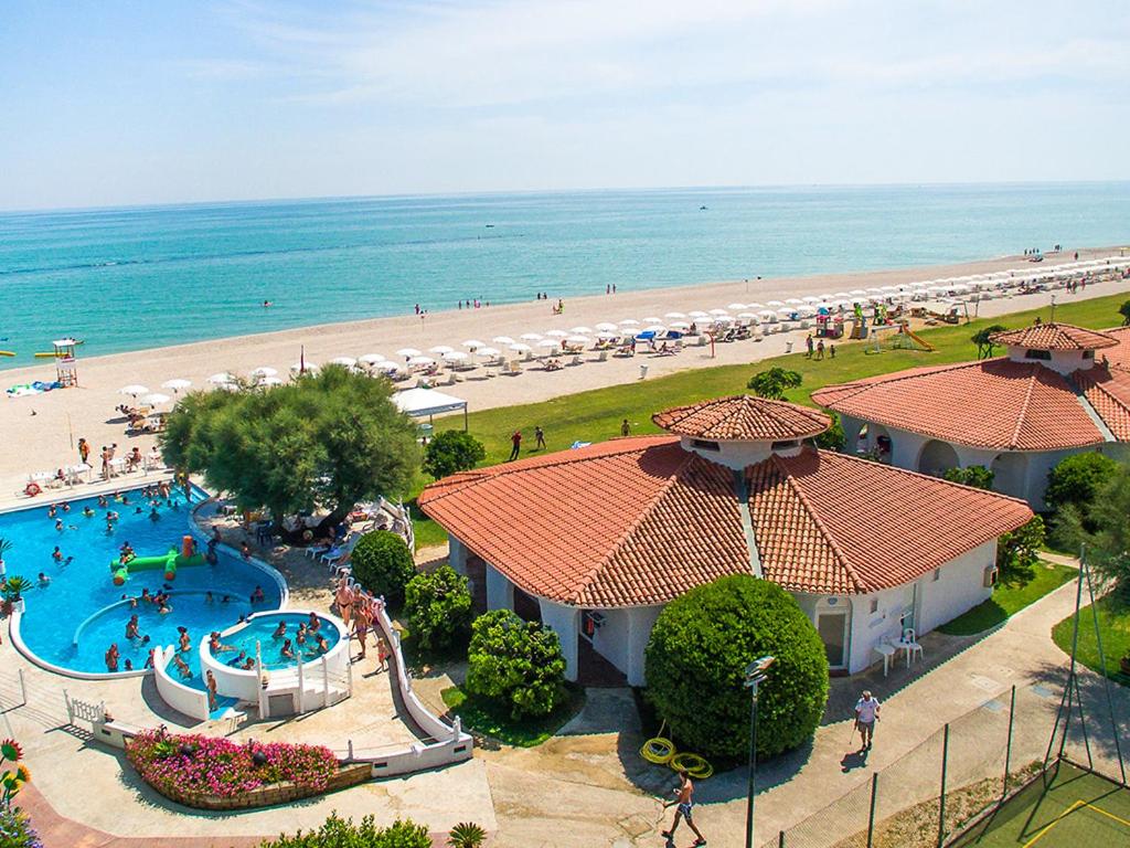 Cala Nostra Resort - Housity