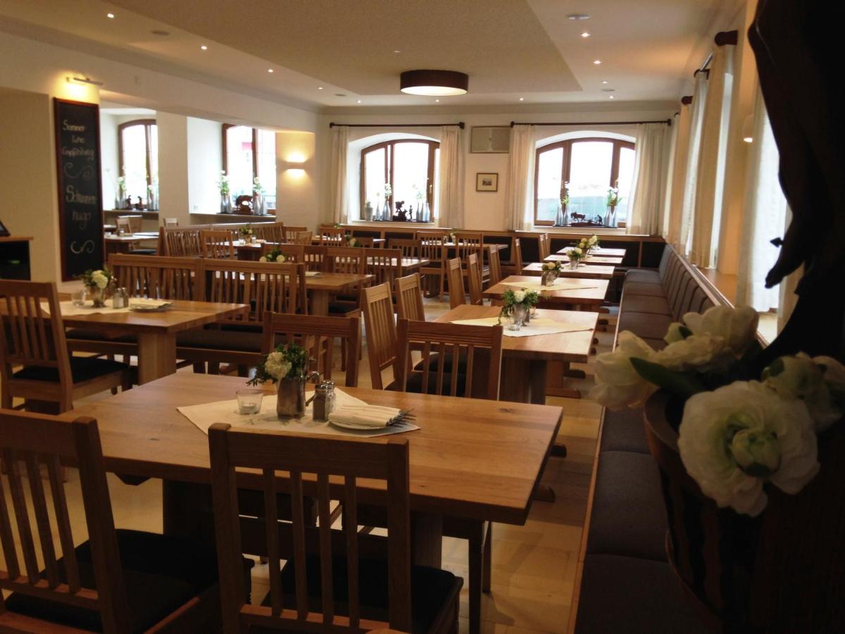 Gasthaus Schwan - Housity