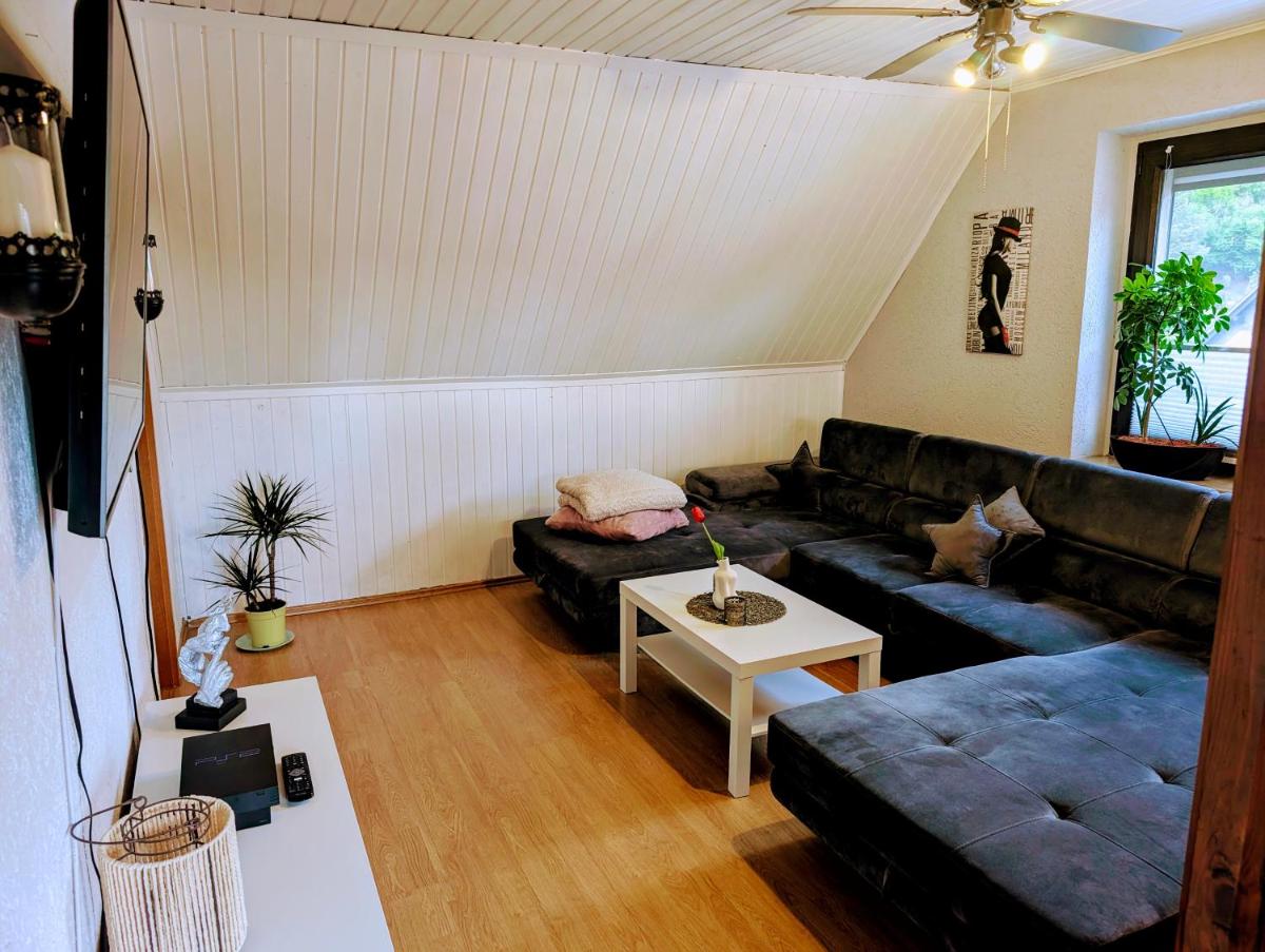 Ferienwohnung mit Ausblick in Wimmelburg - Housity