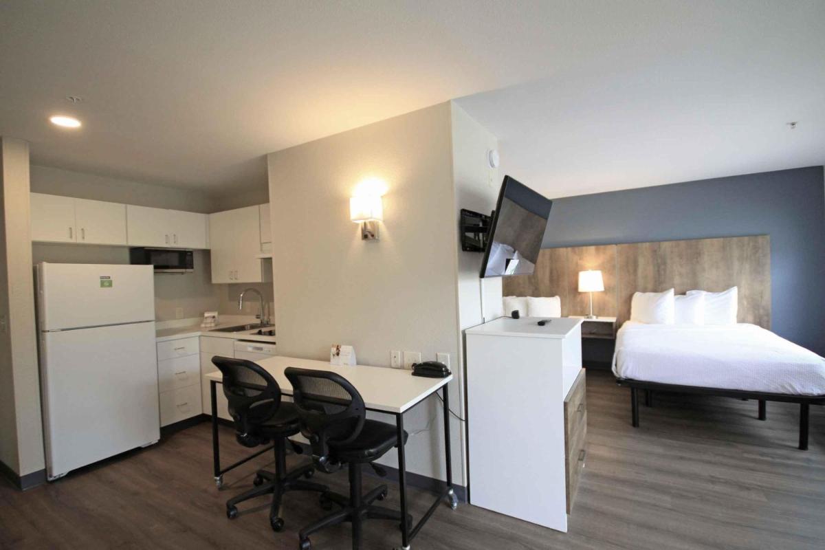 Extended Stay America Suites - Albuquerque - Rio Rancho Blvd - Housity