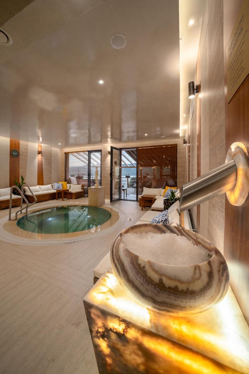 MOBI DICK Family Hotel - Housity