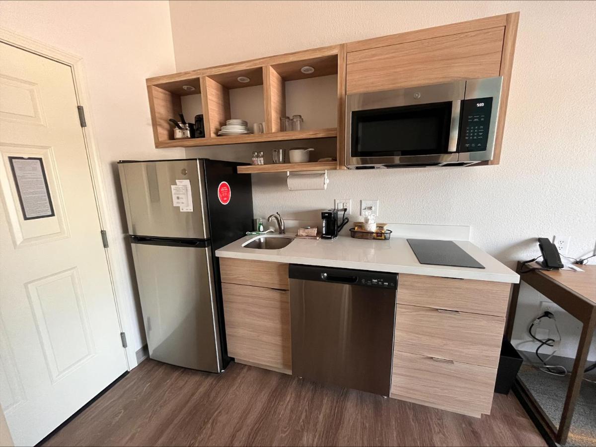 TownePlace Suites Lubbock - Housity
