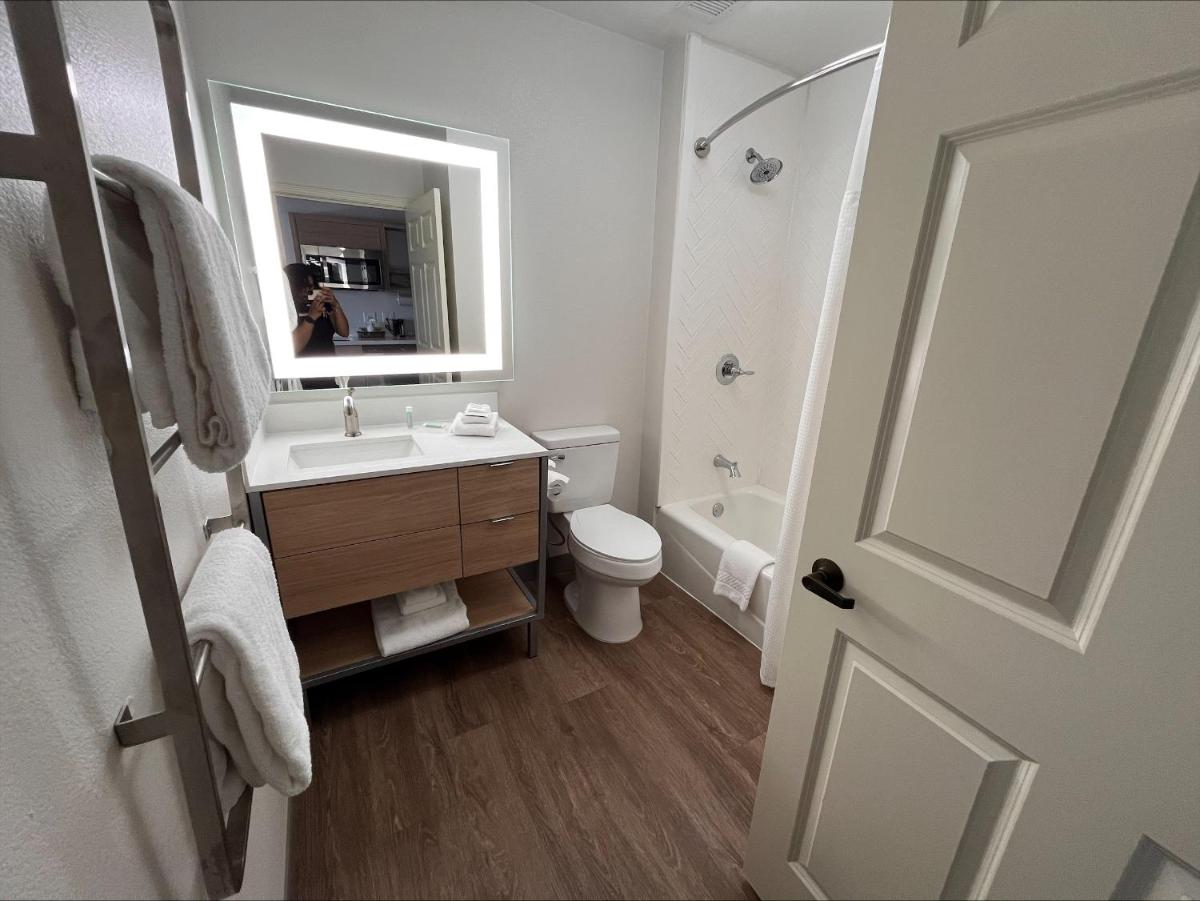 TownePlace Suites Lubbock - Housity