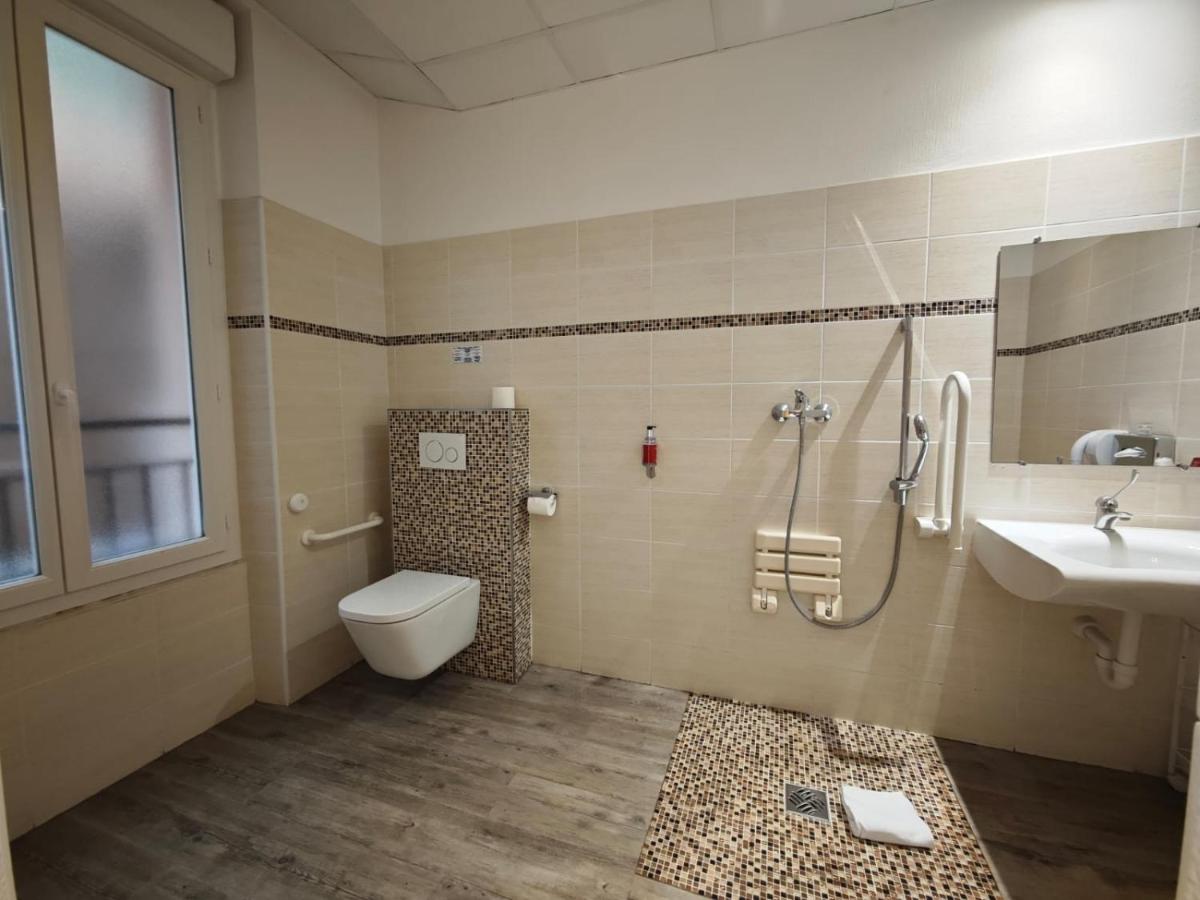Hotel Capitole - Housity