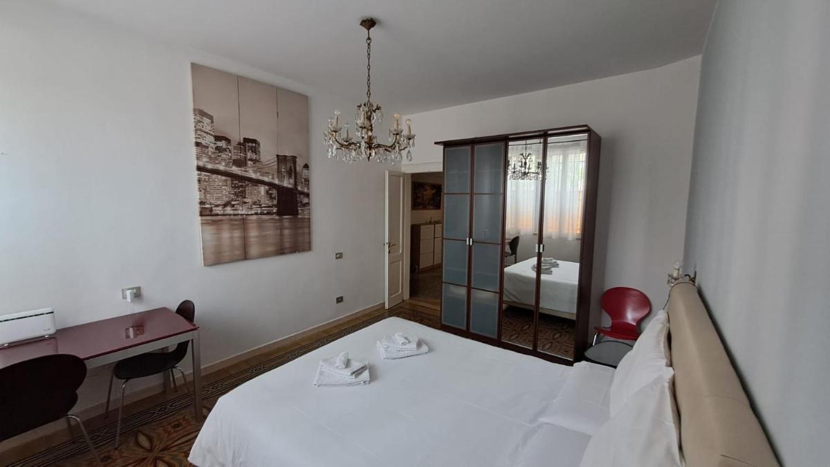 Apartment with lovely garden - Housity