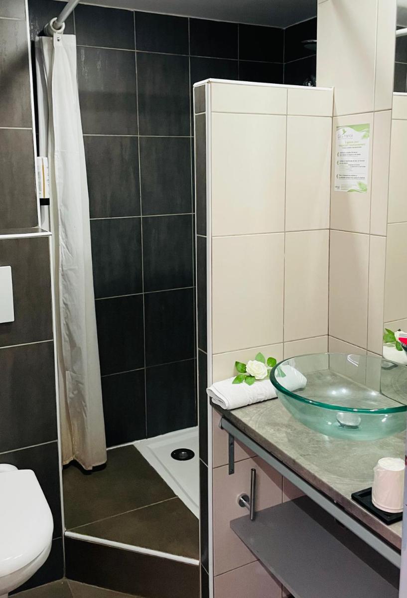 Salle de bains dans l'établissement Hotel & Spa Gil de France Cap d'Agde