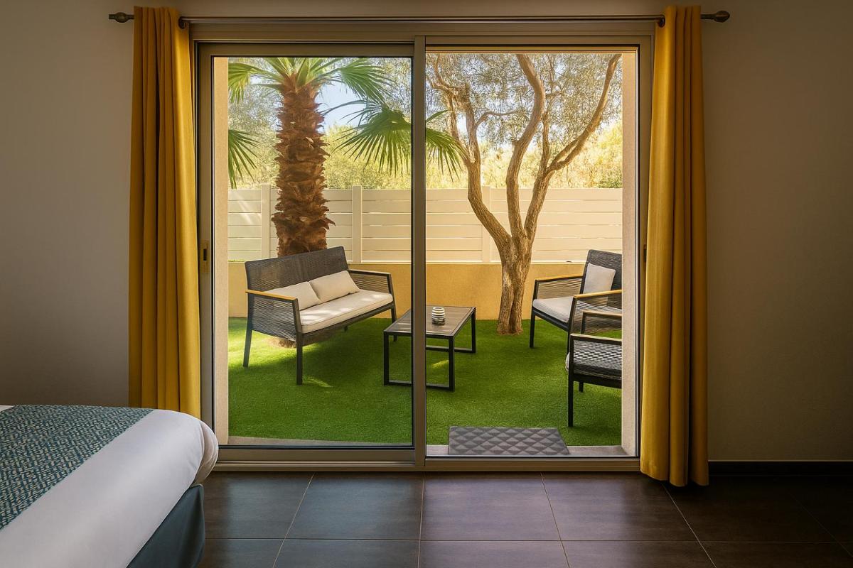 Coin salon dans l'établissement Hotel & Spa Gil de France Cap d'Agde