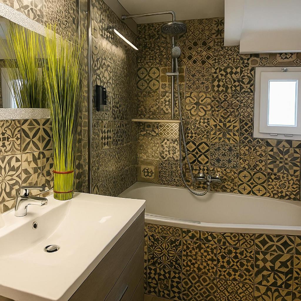 Salle de bains dans l'établissement Hotel & Spa Gil de France Cap d'Agde