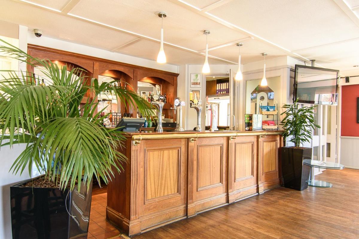 Campanile Manchester - Housity