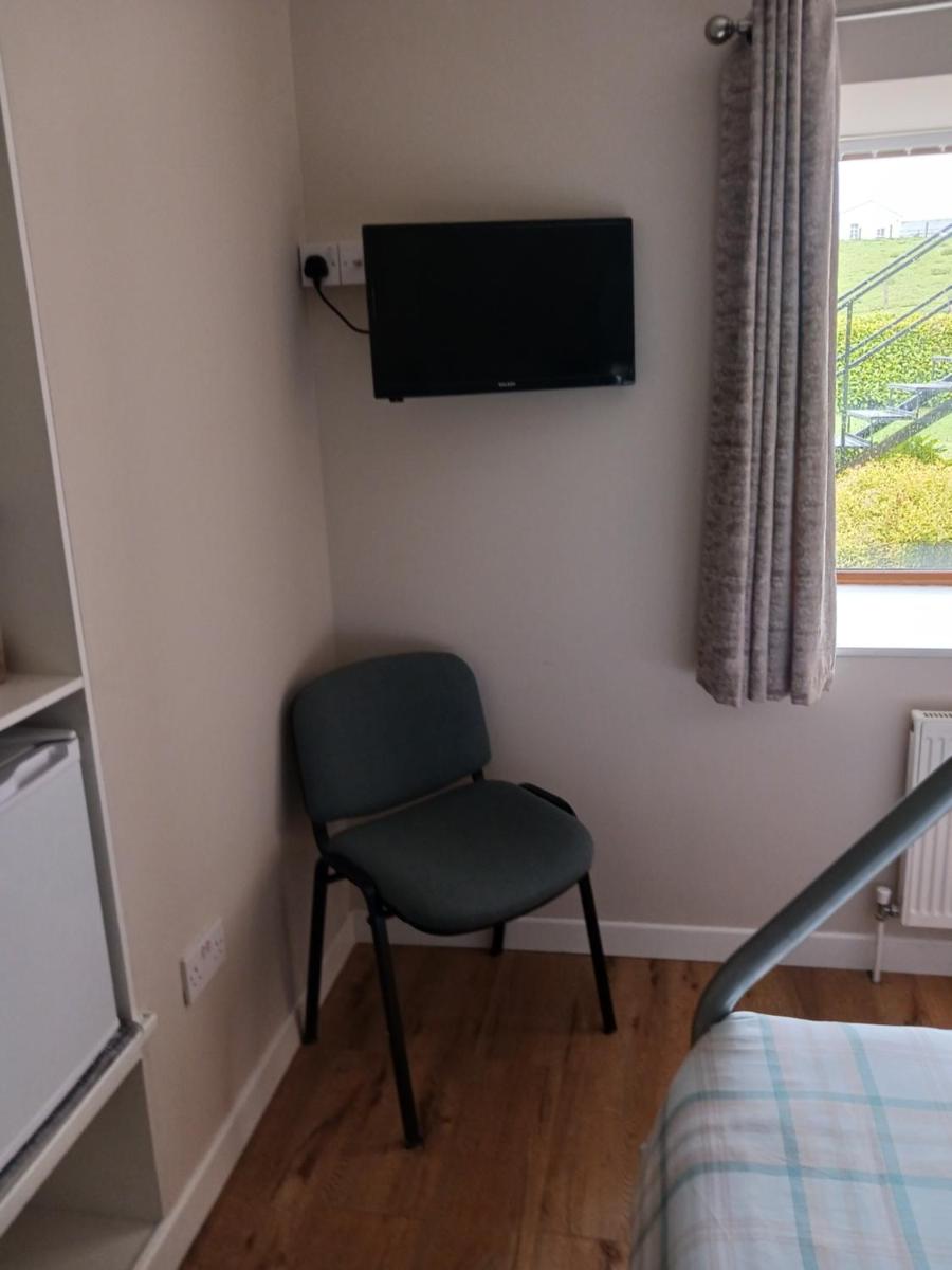 Valley Lodge Room Only Guest House - Housity