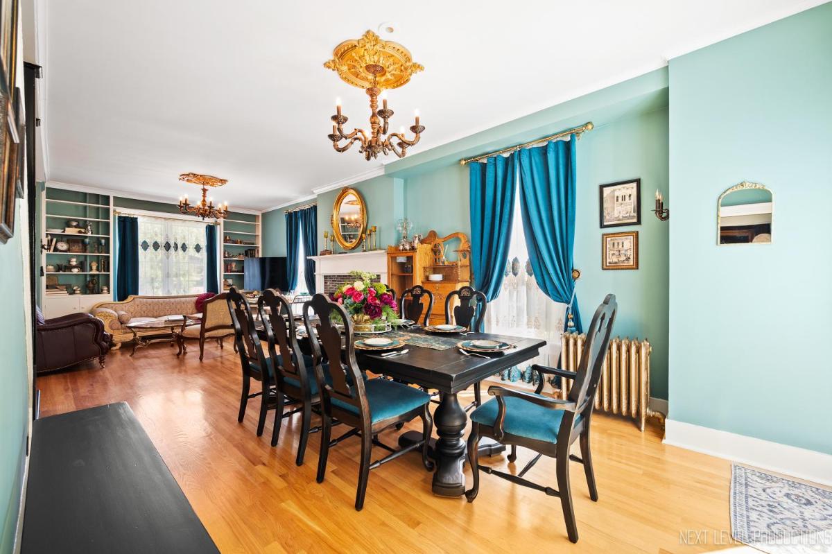 The Victorian Fox - Housity