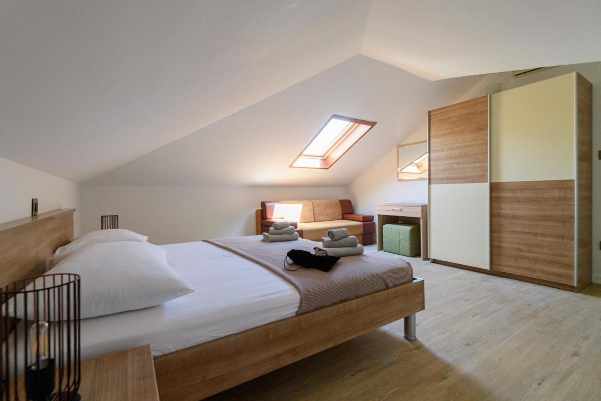 Apartments Kralj Ana - Housity