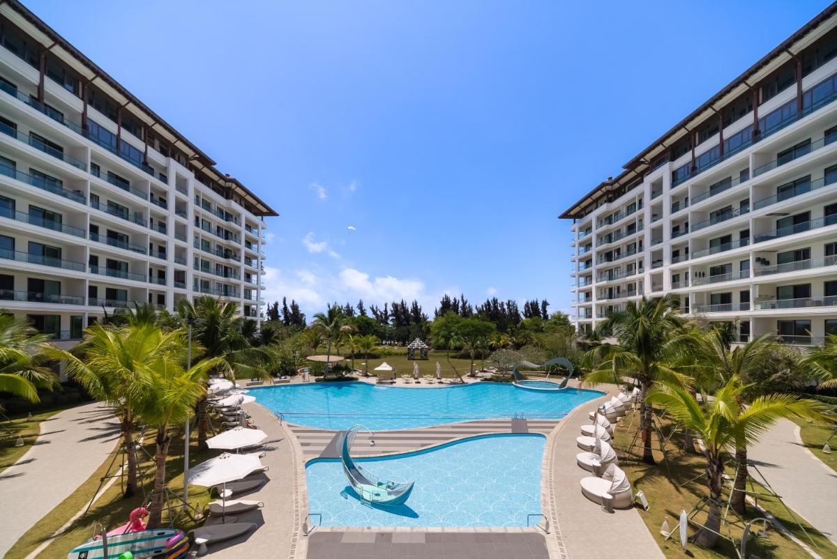 CGGC by BOBOLI at Haitang Bay Sanya City#only 50 meters to Beach and Sea Swimming Area - Housity