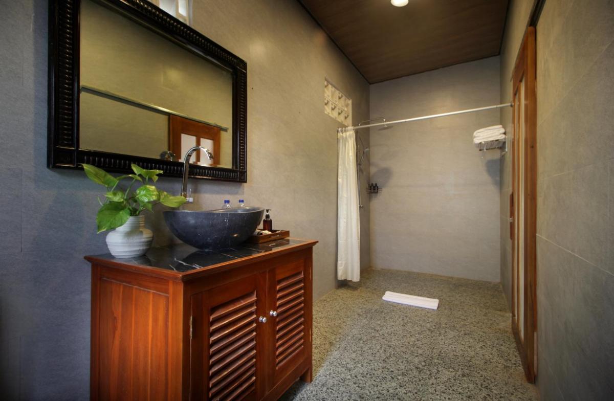 Dhanya Villa Karangasem by Parigata - Housity