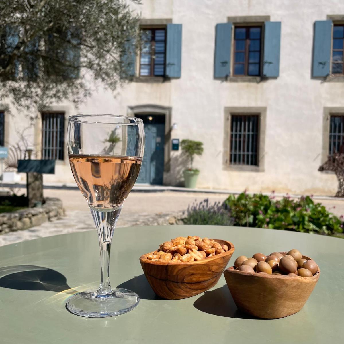 Boissons dans l'établissement Logis Hôtel Château De Palaja