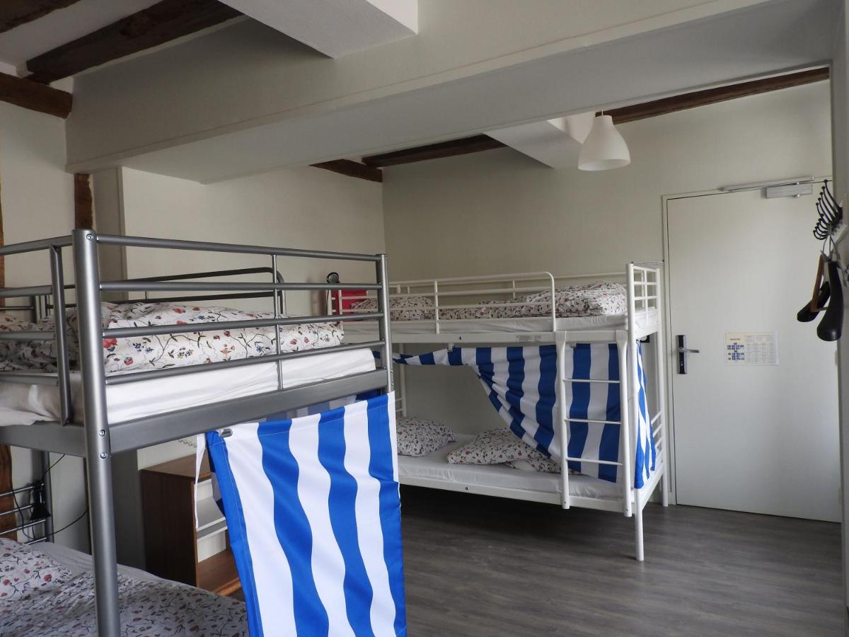 Fontaineblhostel hostel & camping near Fontainebleau - Housity
