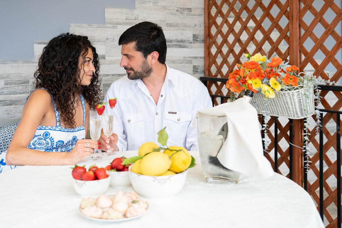 Sunrise Guest House - Housity