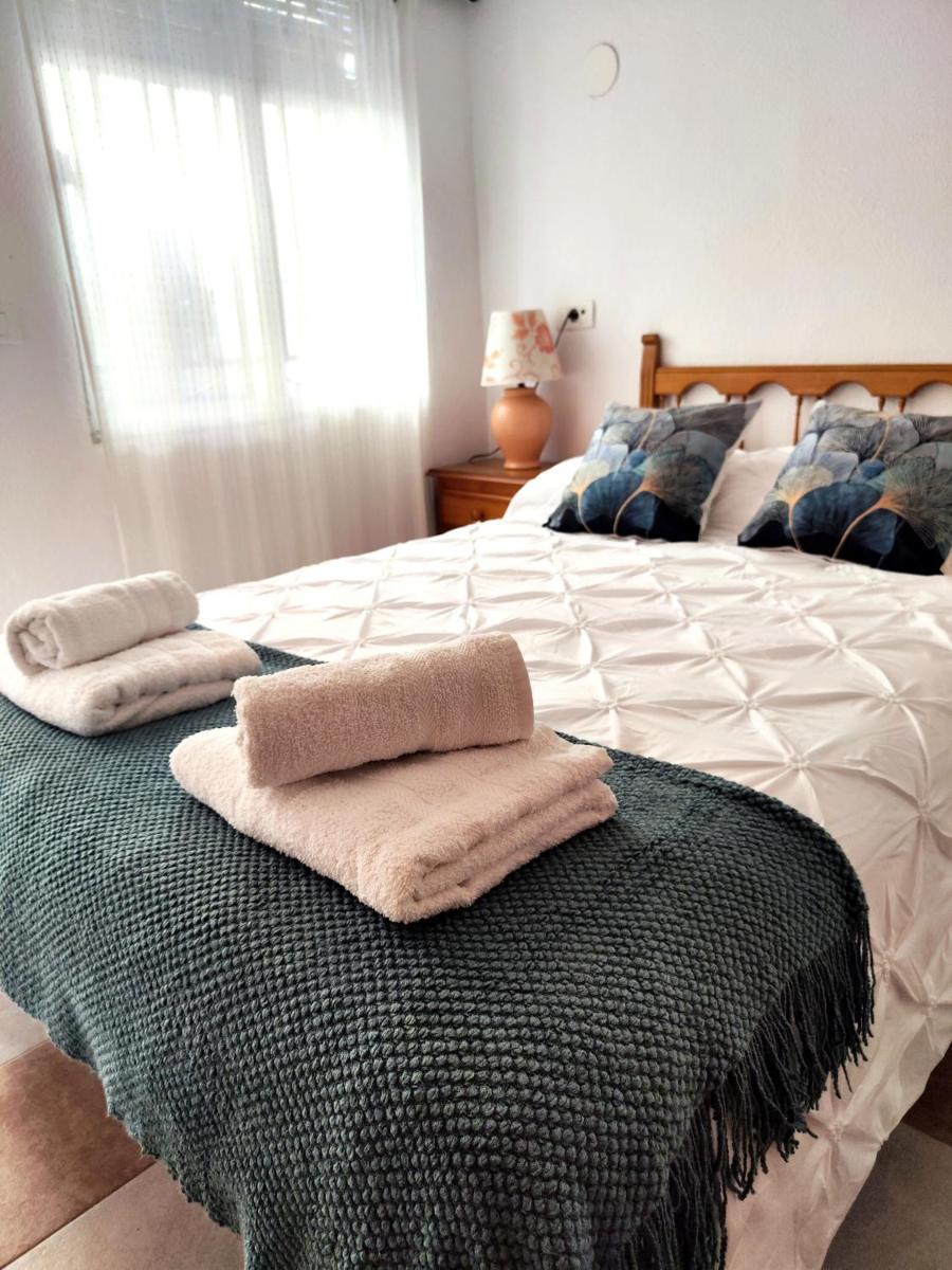 Escapada en Pareja con Jardín Privado - 100 m del Mar - Hizvo