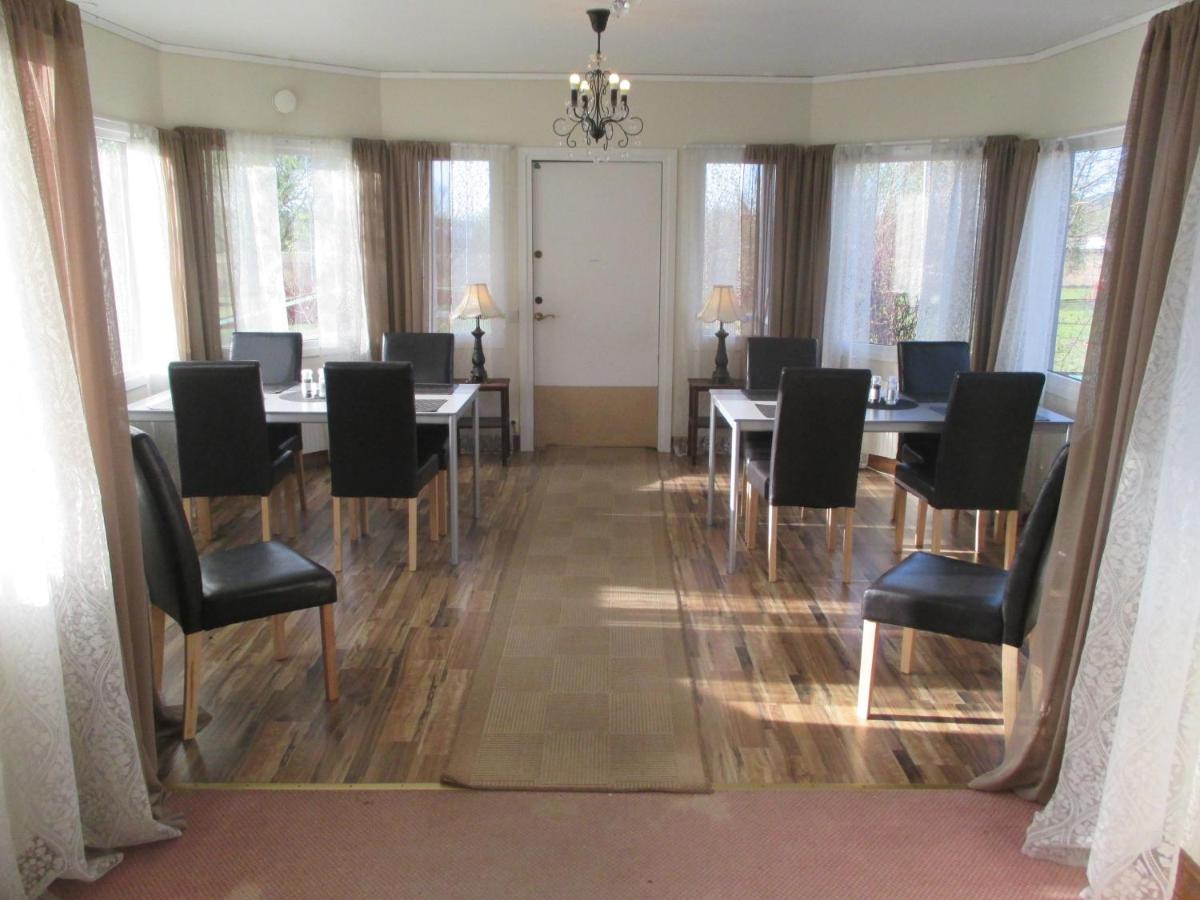 Vilan I Orbaden - Housity