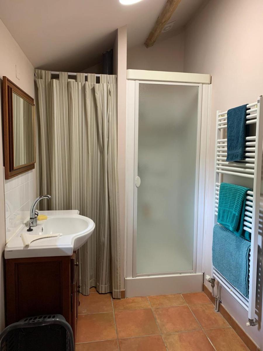 Idyllic Gite Holidays In Rural Stunning French Countryside With Pool - Housity