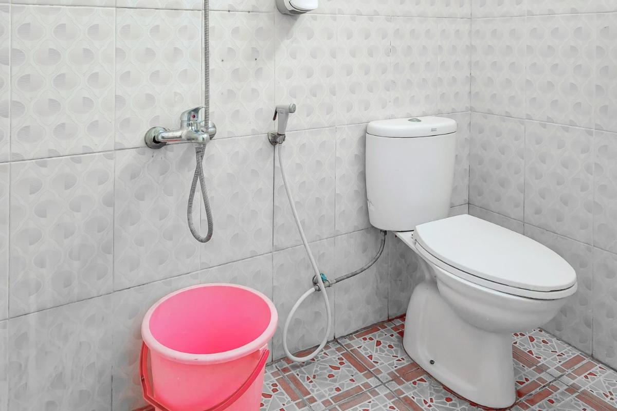 Joglo Guest House Syariah Mitra RedDoorz - Housity