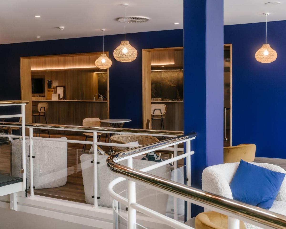 Cuisine ou kitchenette dans l'établissement 7Hotel&Spa