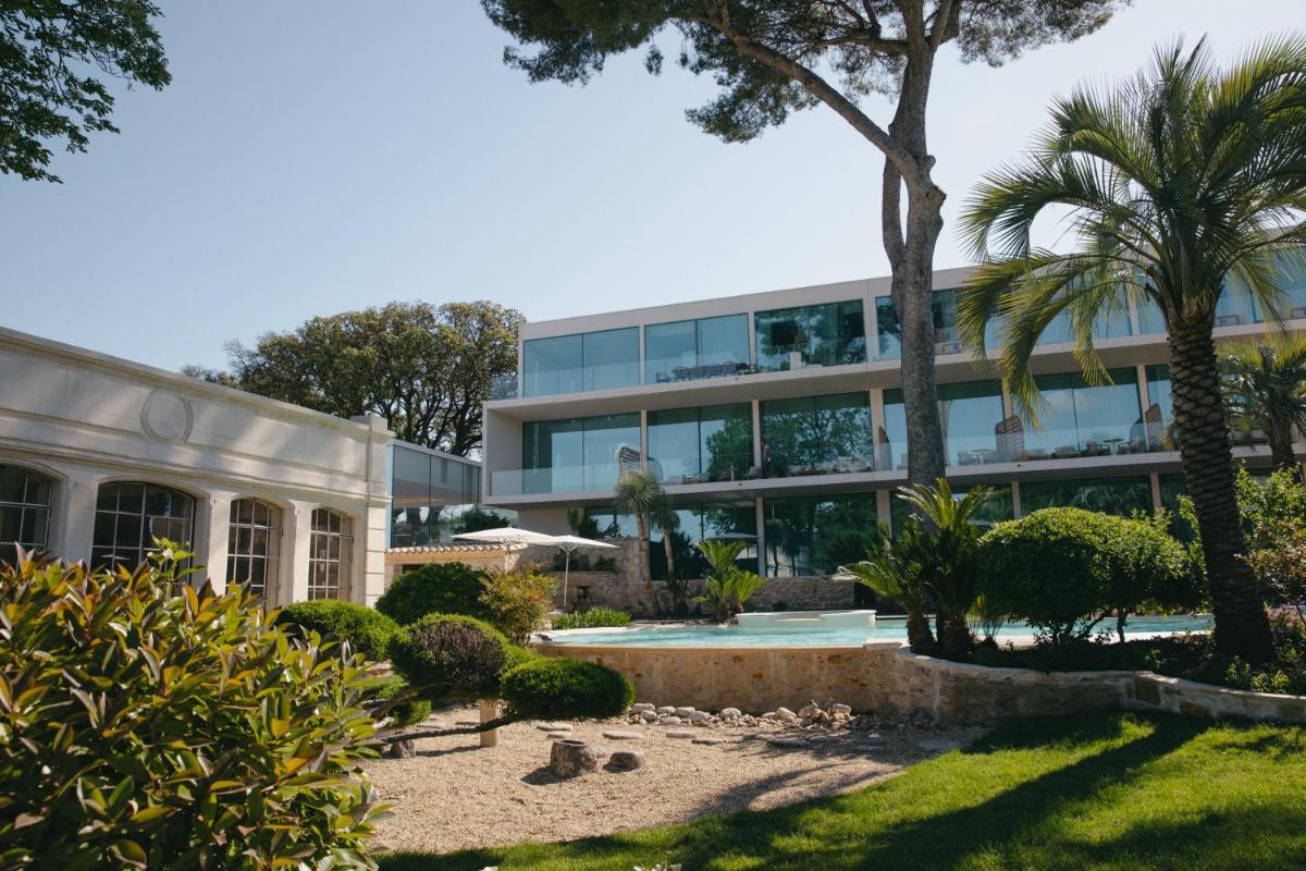 Jardin de l'établissement Domaine de Verchant & Spa - Relais & Châteaux