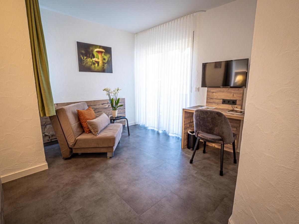 Hotel- Restaurant Zum Schwan - Housity