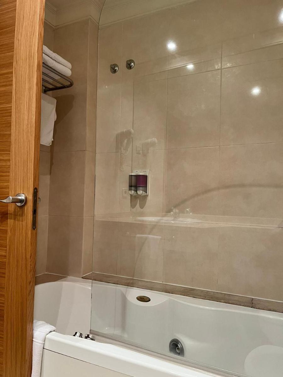 U Hotel Ogalia Vigo - Housity