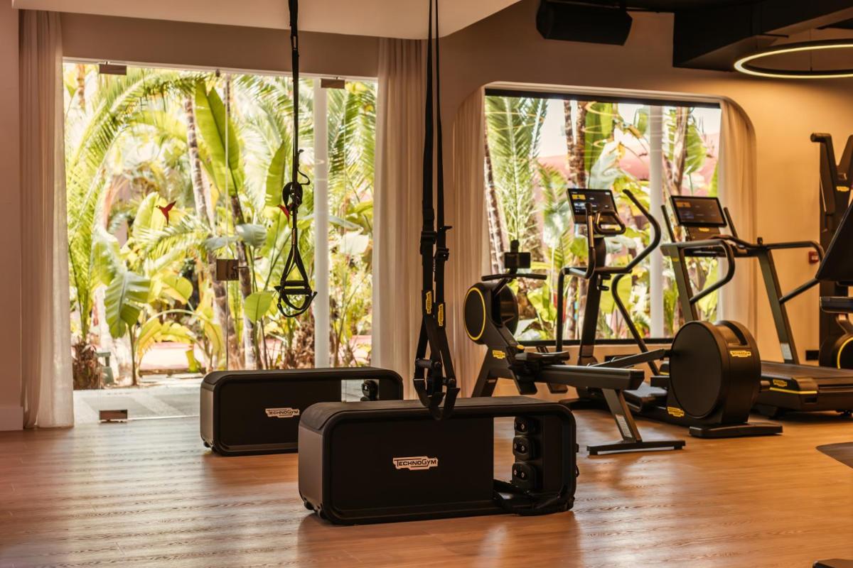 Gimnasio o instalaciones de fitness de The Unexpected Ibiza Hotel - Ushuaïa Club entrance included