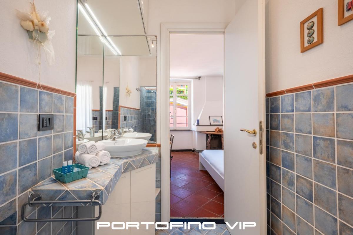 Chic Piazzetta Hideaway by PortofinoVip - Housity